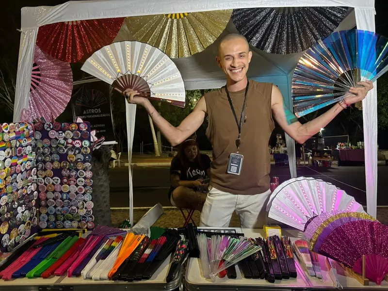 Claudia Leitte arrasta multidão em prévia de Carnaval na Marechal Castelo Branco