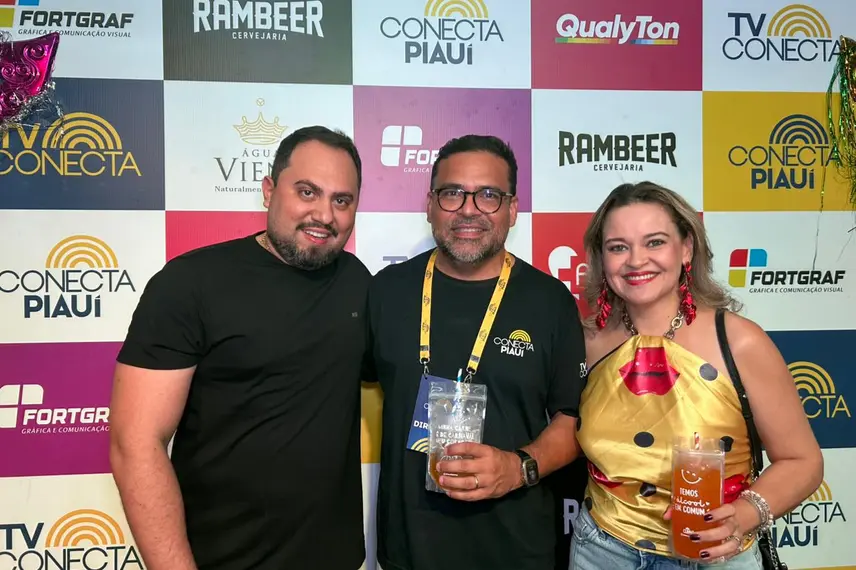 Claudia Leitte arrasta multidão em prévia de Carnaval na Marechal Castelo Branco