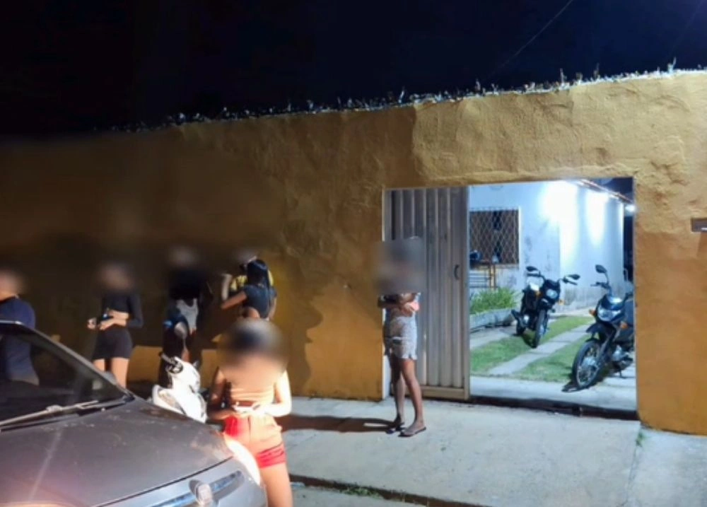 Criminosos armados com pistolas e facões fazem arrastão na zona Sul de Teresina