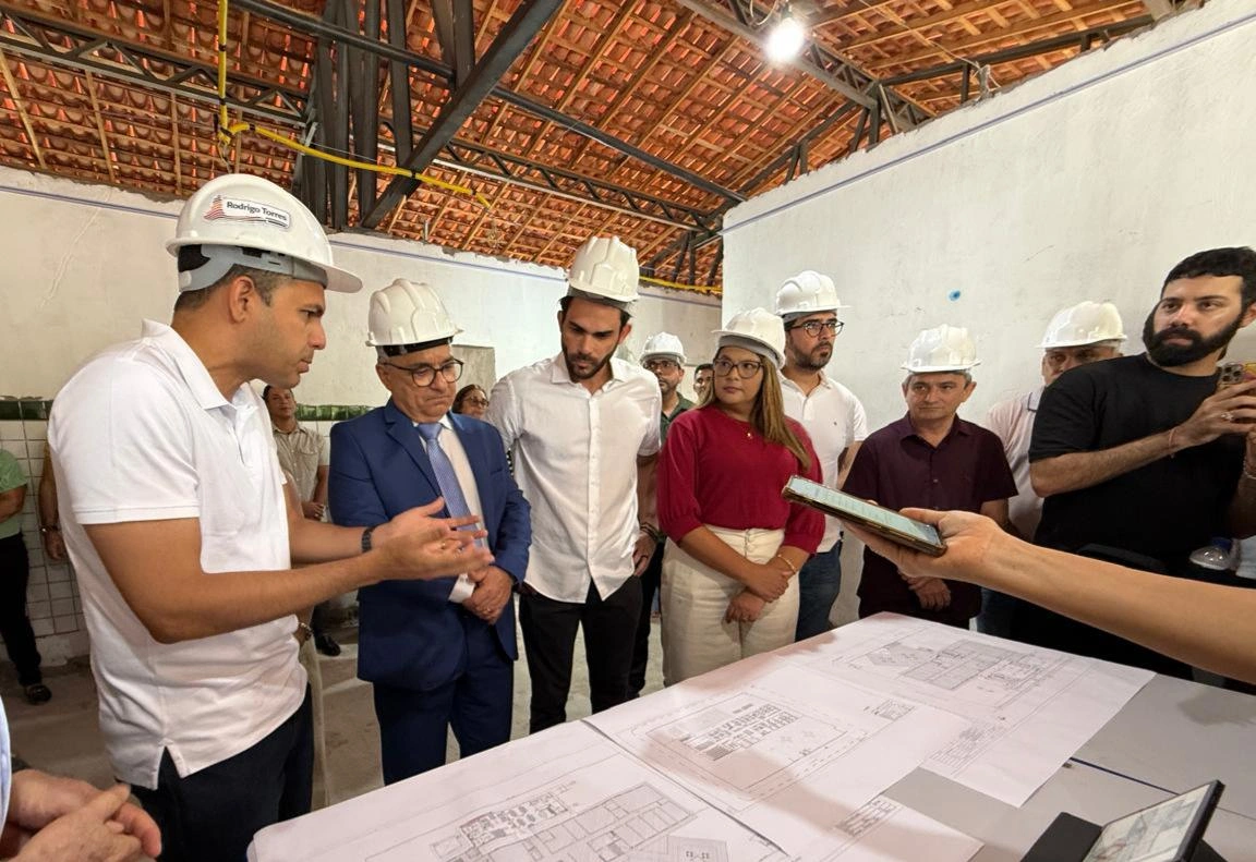 Deputado Dr. Marcus Kalume acompanha visita do governador a obras em Floriano