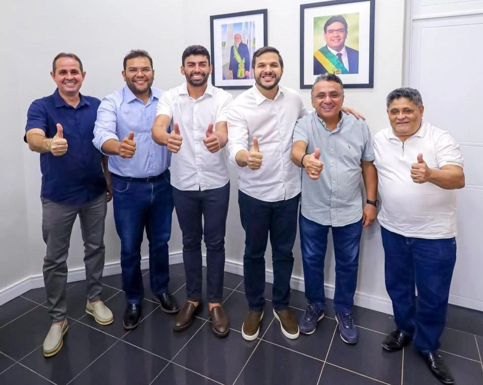 Draga Alana dialoga com Washington Bandeira sobre prioridades para Teresina