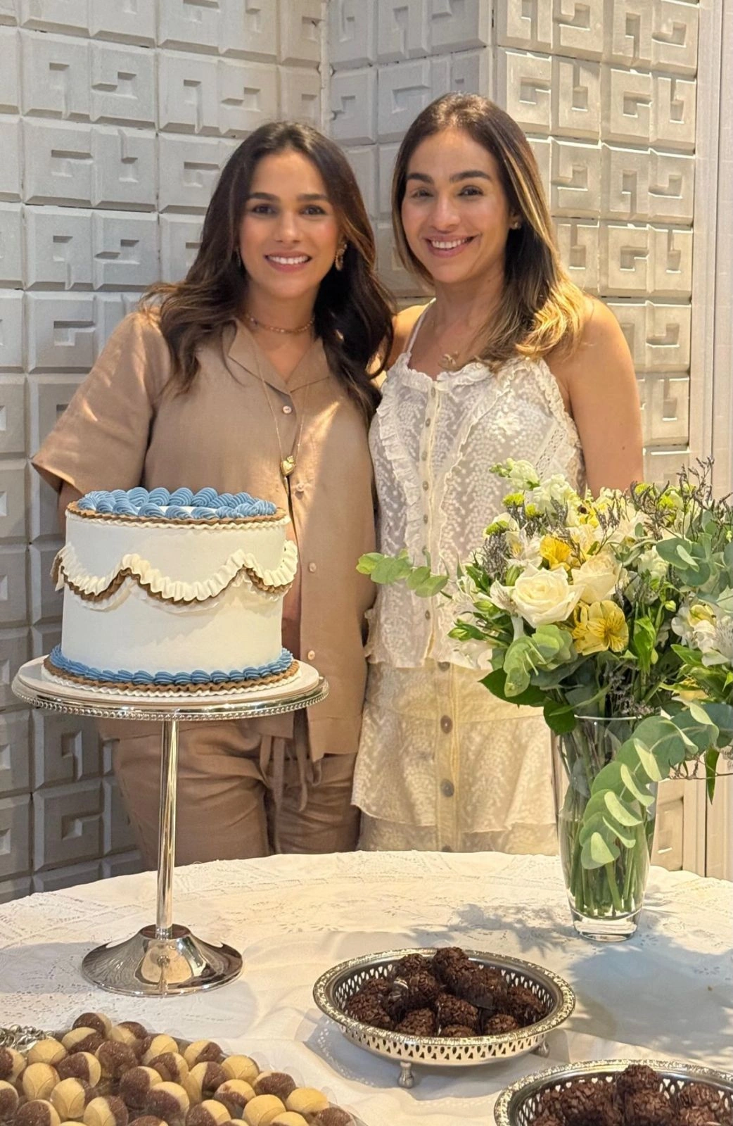 Empresária Ludmila Eulálio Araújo Carvalho realiza chá de bebê para o filho Igor