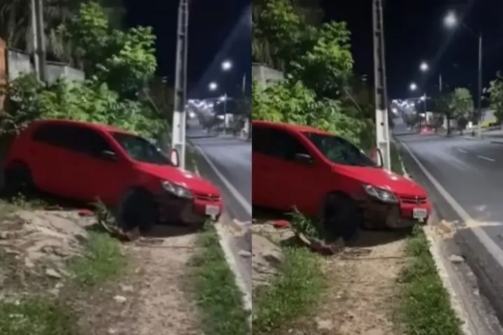 Estouro de pneu provoca acidente e deixa carro destruído na BR-343 em Floriano