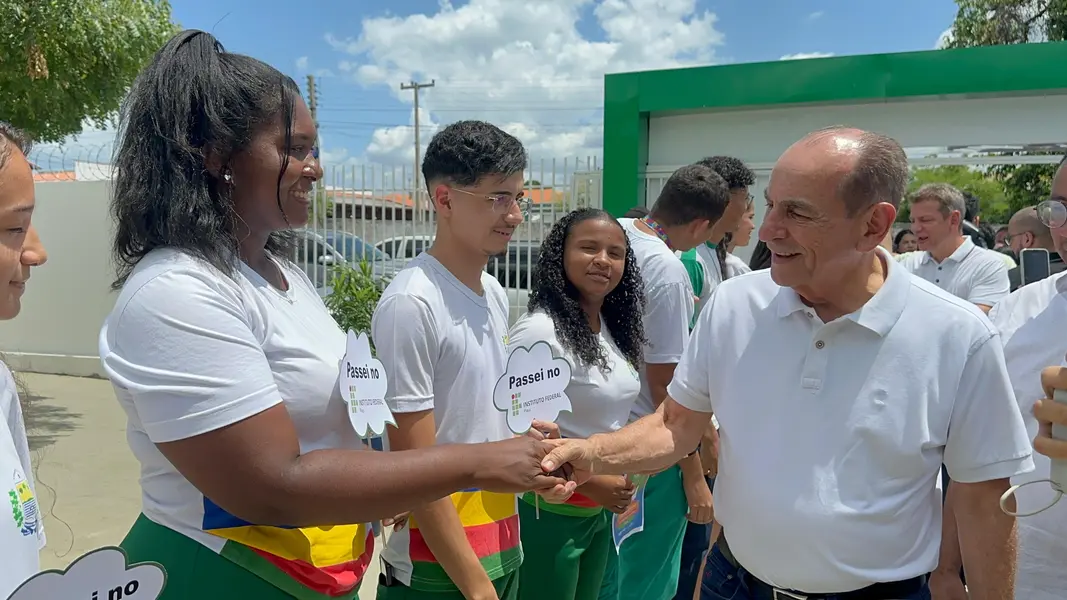 Fonteles entrega obras em Oeiras e região pelos 203 anos de indepência