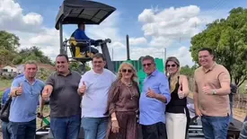 Georgiano Neto acompanha obras de asfaltamento em Alagoinha do Piauí (Foto: Reprodução)