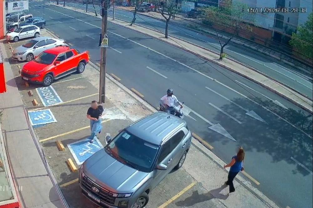 Golpe do 'pneu seco' é usado em assaltos contra mulheres na zona Leste de Teresina