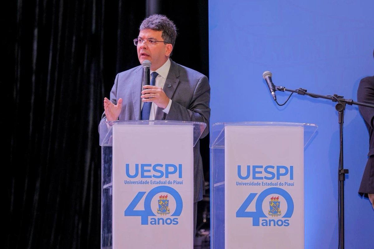 Governador anuncia reabertura de quatro campi da Uespi e amplia rede presencial