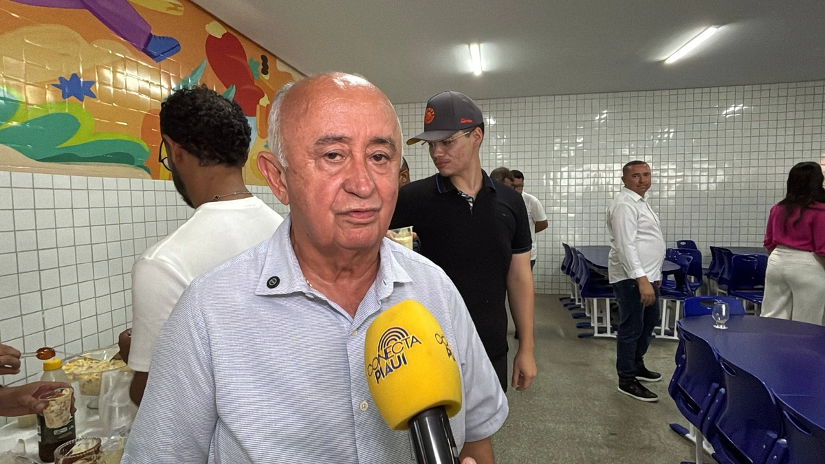 Governo Rafael Fonteles entrega escola revitalizada em São Lourenço do Piauí