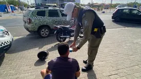 Homem é preso por direção perigosa na Avenida São Sebastião, em Parnaíba (Foto: Reprodução/Folha do Delta)