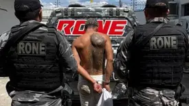 Jovem é preso por tráfico de drogas no bairro Mafrense, em Teresina (Foto: Reprodução)