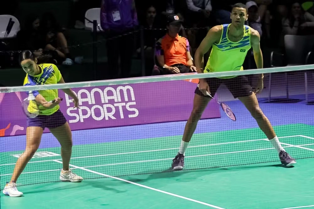 Juliana Viana e Davi Silva, dupla do badminton nos Jogos Pan-Americanos Júnior, em Assunção 2025