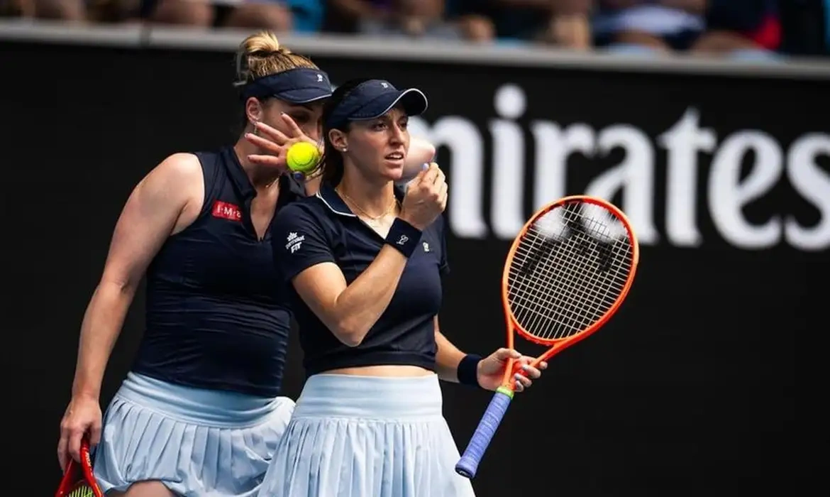 Luisa Stefani perde semi de duplas e Brasil e é eliminada no Aberto da Austrália