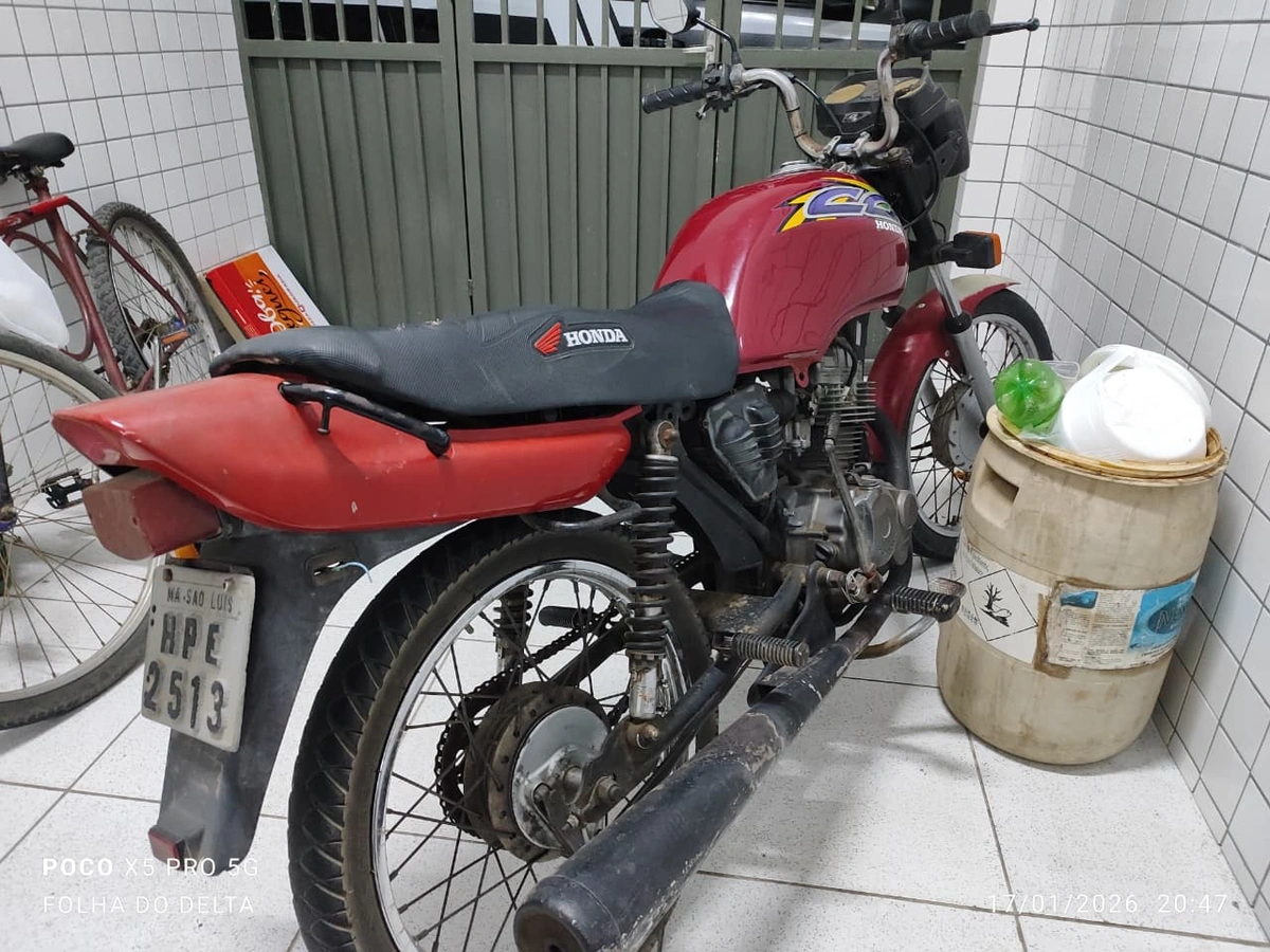 Menores são conduzidos à Central de Flagrantes por direção perigosa em Parnaíba