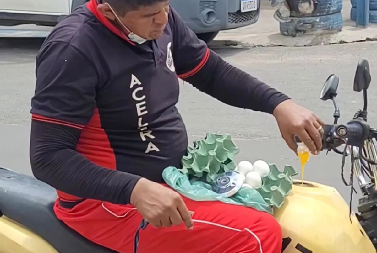 Motociclista de Teresina 'abastece' com ovos e vídeo viraliza nas redes sociais