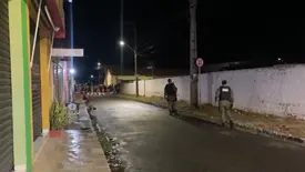 Mulher é morta a tiros em bar no Centro de Pedro II; sobrinho fica ferido (Foto: Portal P2)