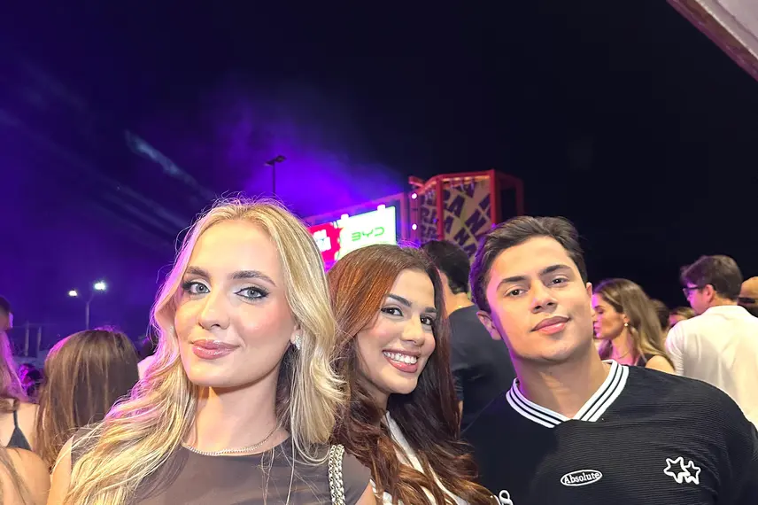 Na Farra: Nattan e Menos é Mais agitam a noite no Theresina Hall