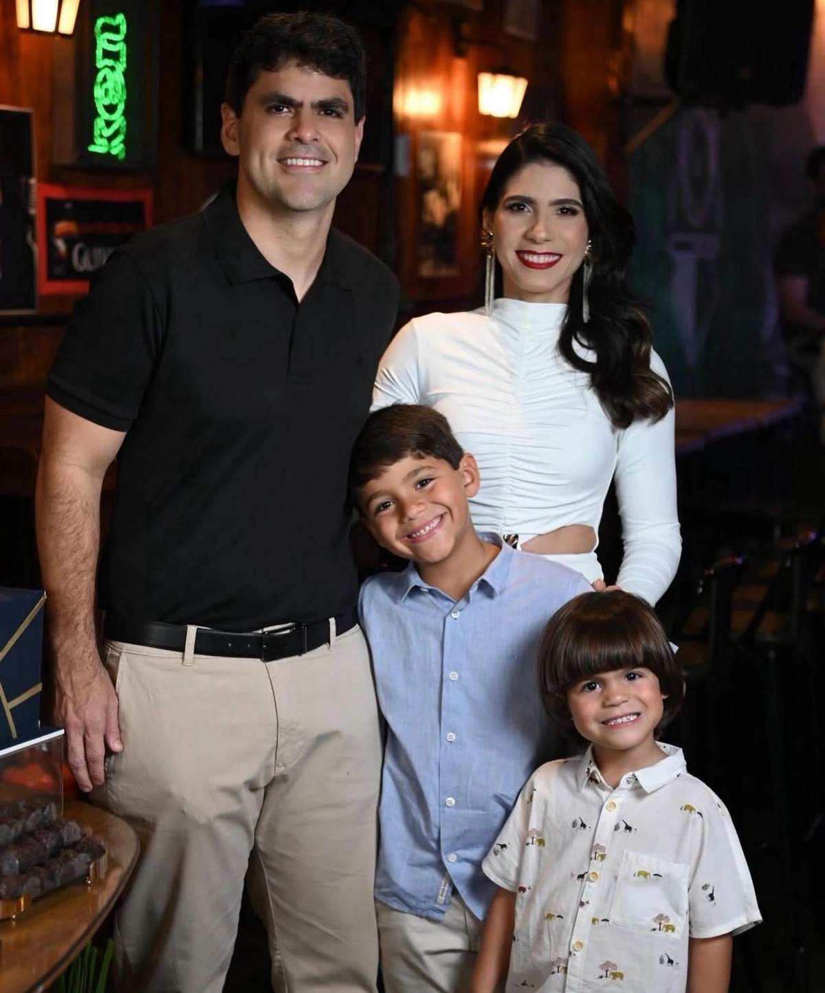 Os 40 anos do juiz João Manoel Ayres aconteceu em Teresina, em noite festiva e social