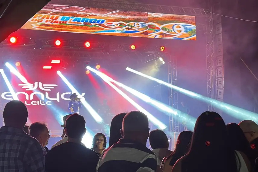 Pau D’Arco do Piauí comemora 29 anos com festa e anúncio de investimentos