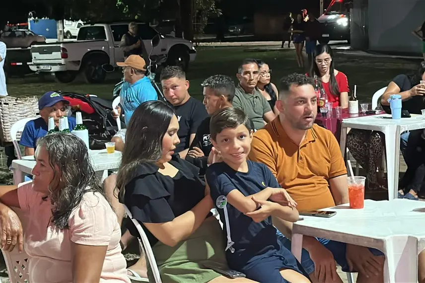 Pau D’Arco do Piauí comemora 29 anos com festa e anúncio de investimentos