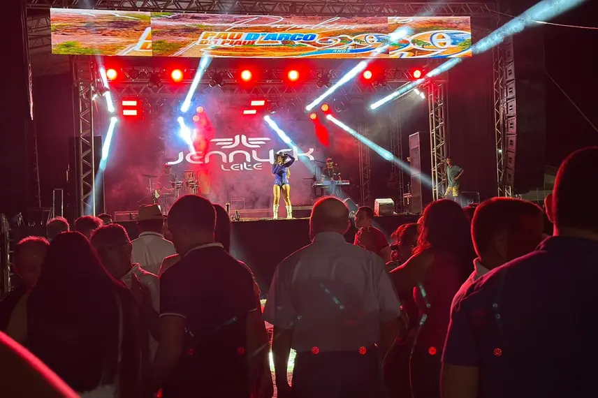 Pau D’Arco do Piauí comemora 29 anos com festa e anúncio de investimentos