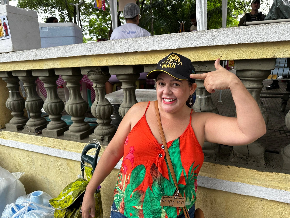 Praça Pedro II ferve com Feira na Praça e pré-Carnaval neste domingo