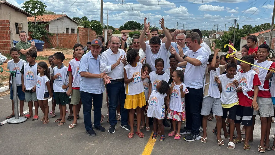 Prefeito doa bicicletas e fortalece Projeto Ebenézer em São Raimundo Nonato