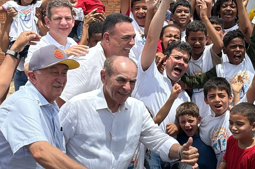 Prefeito doa bicicletas e fortalece Projeto Ebenézer em São Raimundo Nonato