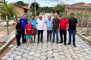 Prefeitura de Parnarama acelera obras de calçamento no Paiol do Centro (Foto: Reprodução)