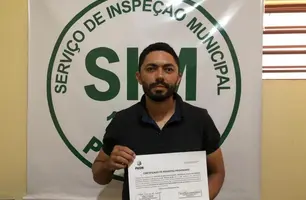 Prefeitura de Picos entrega selo do Serviço de Inspeção Municipal (Foto: Reprodução)