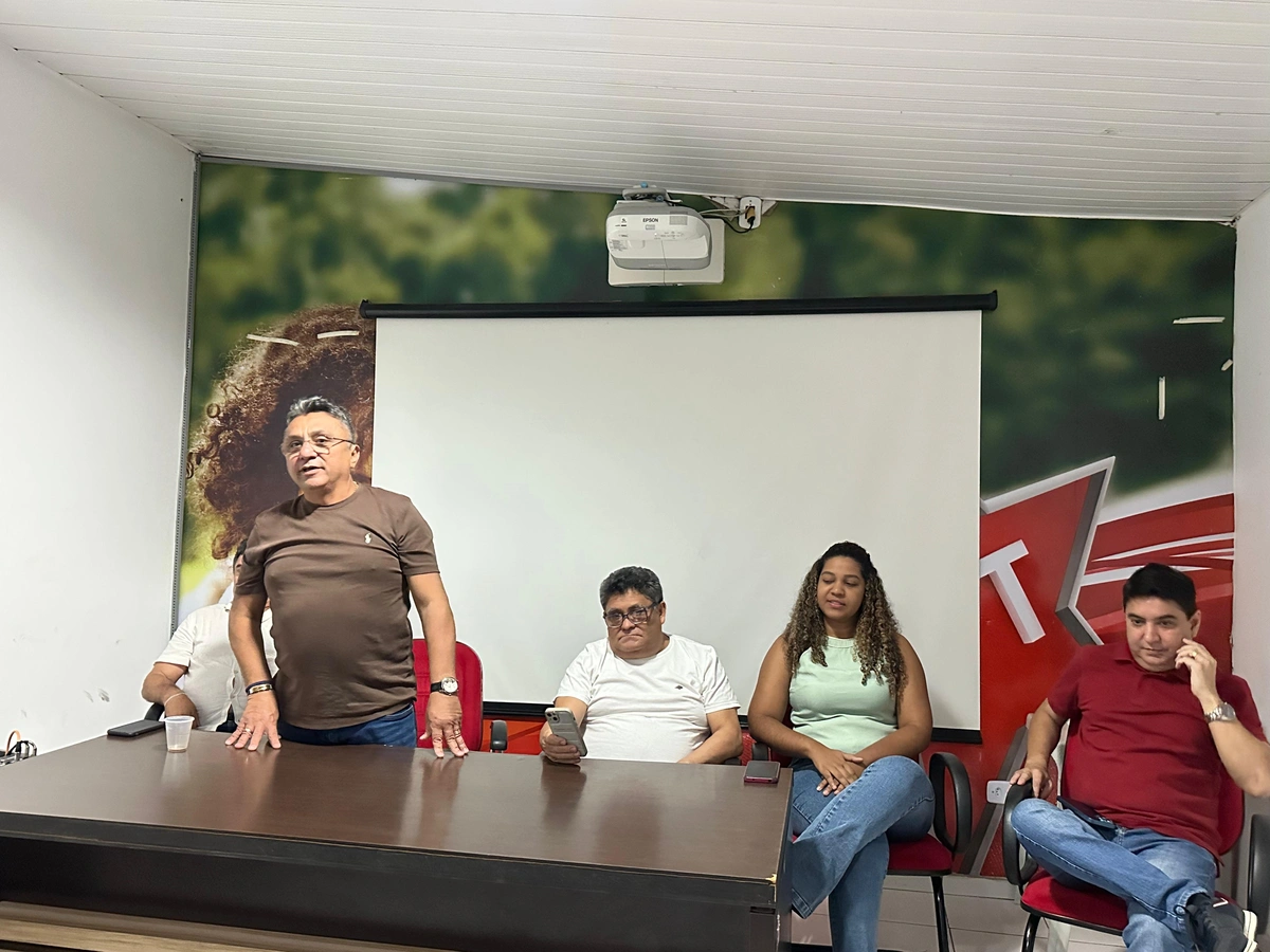 PT realiza reunião em Teresina para discutir estratégias eleitorais de 2026