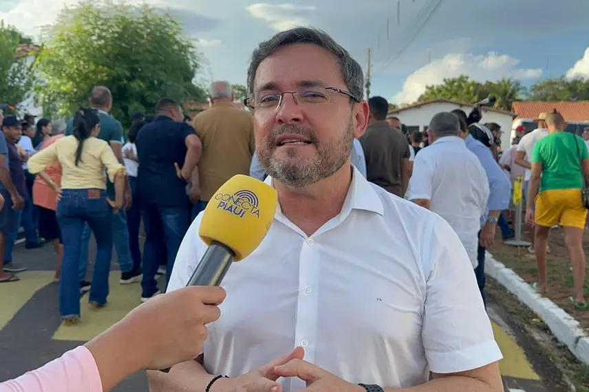 Rafael Fonteles entrega rodovia e ponte em Santa Rosa do Piauí