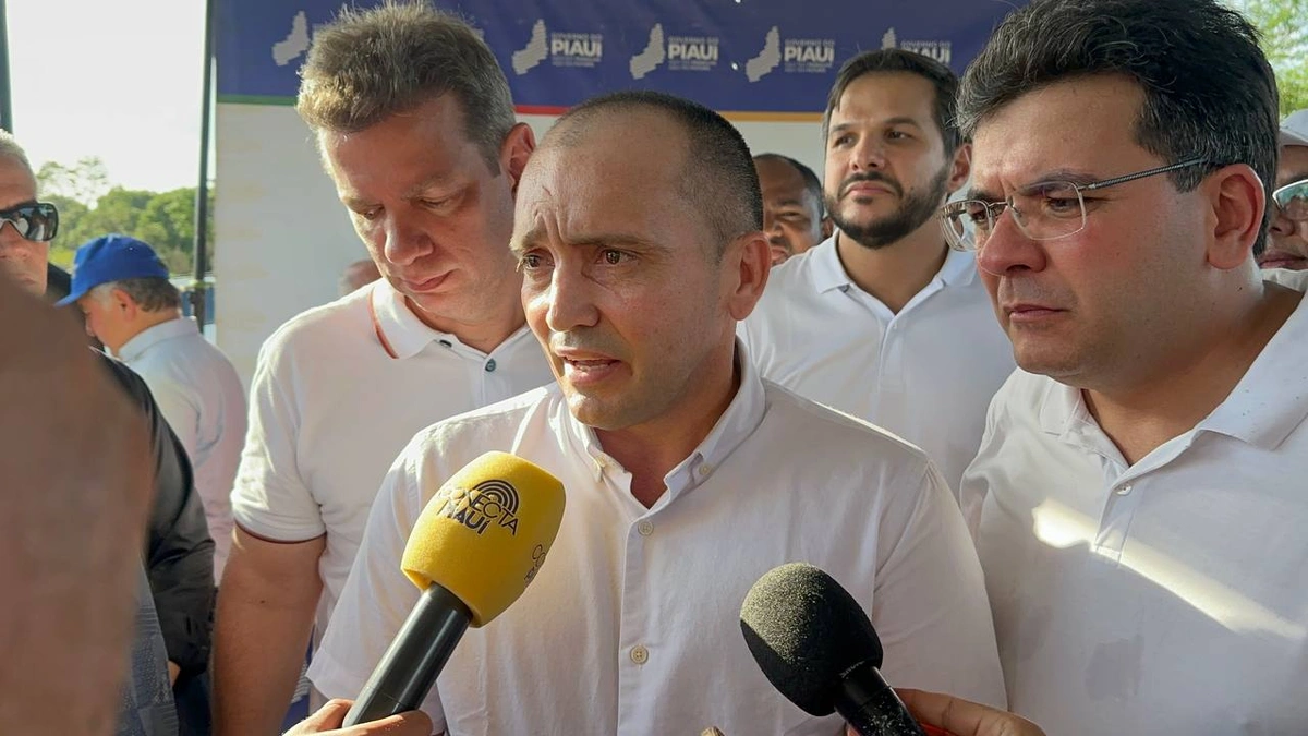 Rafael Fonteles entrega rodovia e ponte em Santa Rosa do Piauí