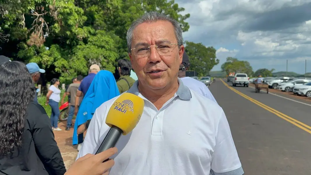 Rafael Fonteles entrega rodovia e ponte em Santa Rosa do Piauí