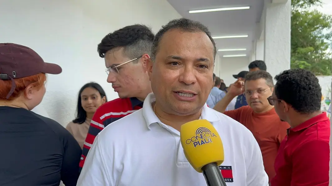 Rafael Fonteles entrega rodovia e ponte em Santa Rosa do Piauí