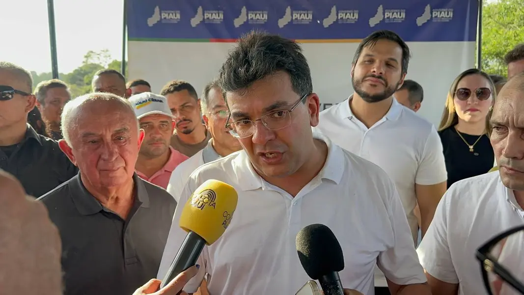 Rafael Fonteles entrega rodovia e ponte em Santa Rosa do Piauí