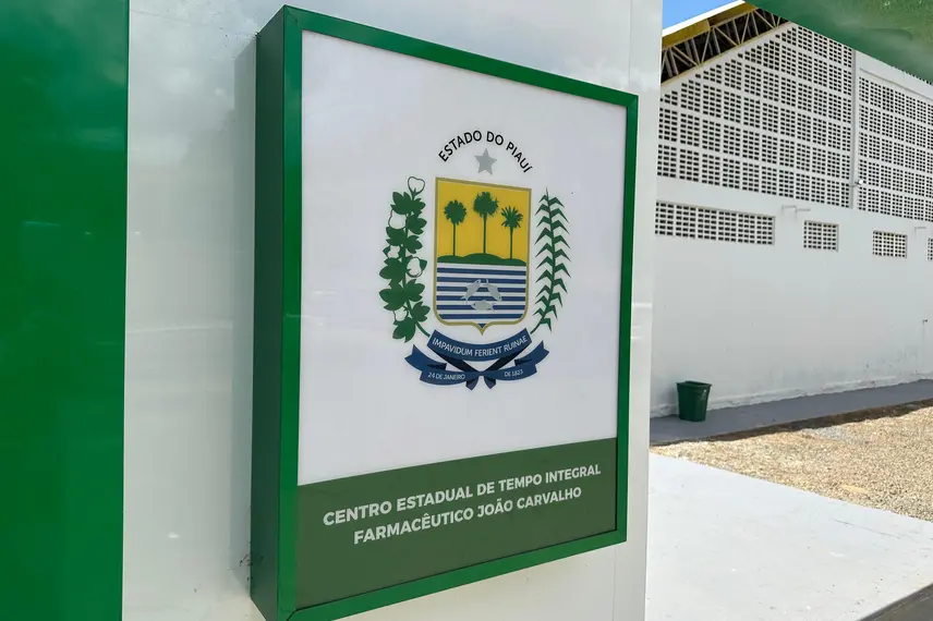 Rafael Fonteles entrega rodovia e ponte em Santa Rosa do Piauí