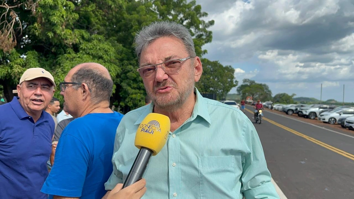 Rafael Fonteles entrega rodovia e ponte em Santa Rosa do Piauí