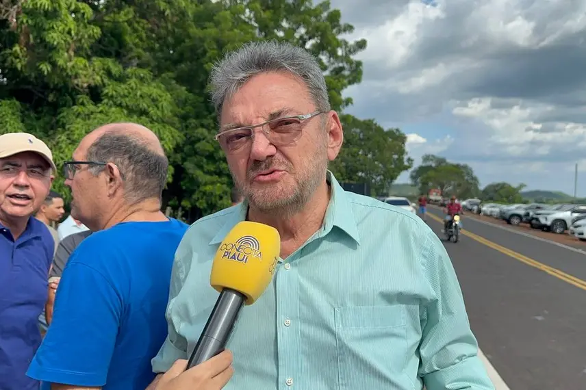 Rafael Fonteles entrega rodovia e ponte em Santa Rosa do Piauí