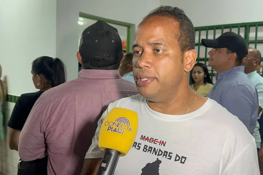 Rafael Fonteles entrega rodovia, ponte, asfalto urbano e escola no Sul do Piauí