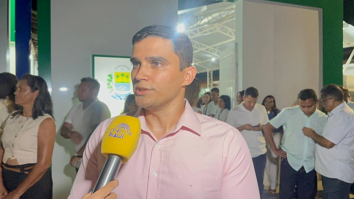Rafael Fonteles entrega rodovia, ponte, asfalto urbano e escola no Sul do Piauí
