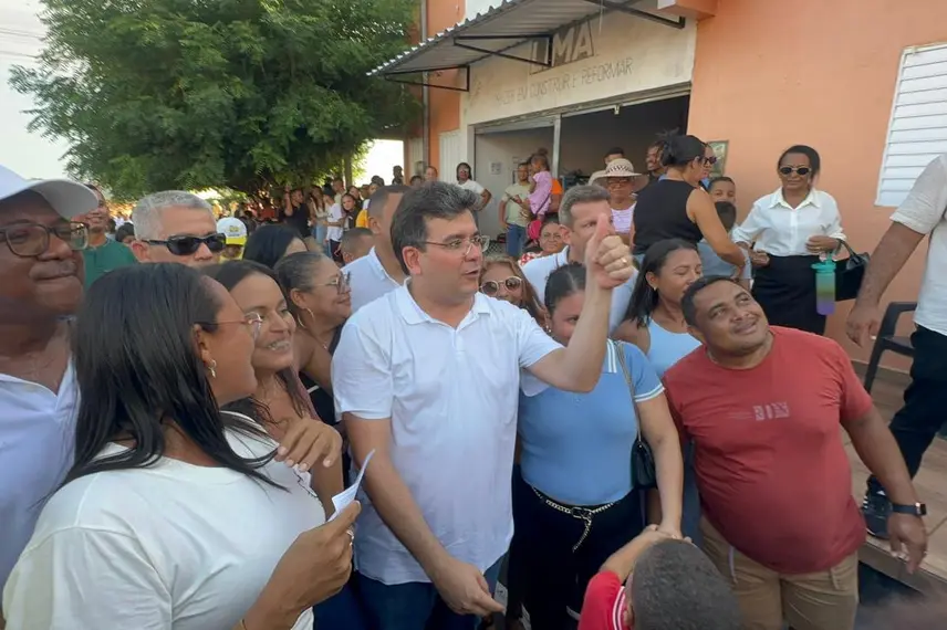 Rafael Fonteles entrega rodovia, ponte, asfalto urbano e escola no Sul do Piauí