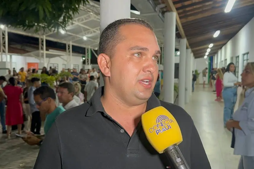 Rafael Fonteles entrega rodovia, ponte, asfalto urbano e escola no Sul do Piauí