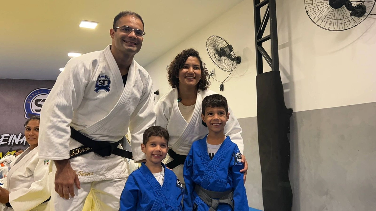 Sarah Menezes visita CT Stanley Torres e inspira jovens atletas no Piauí