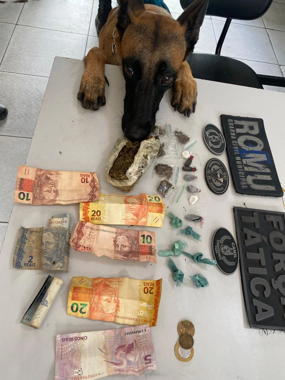 Suspeitos de tráfico são presos com skunk e cocaína na zona Sul de Teresina