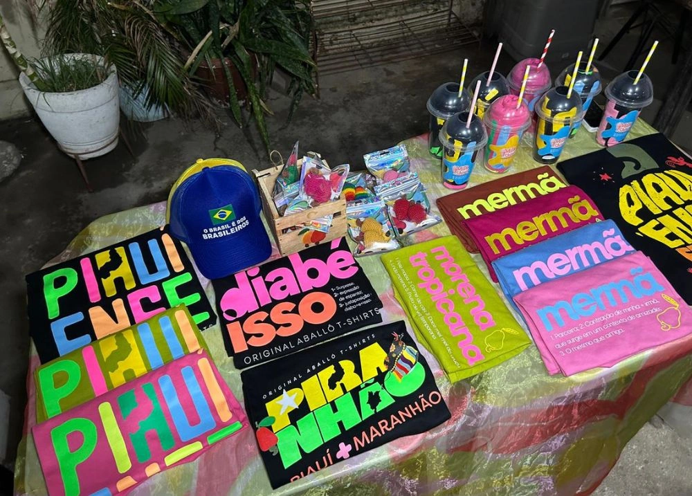 T-shirts personalizadas em copo