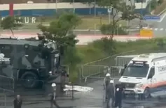 Torcedor morre após ser atropelado por veículo da PM na Arena Corinthians