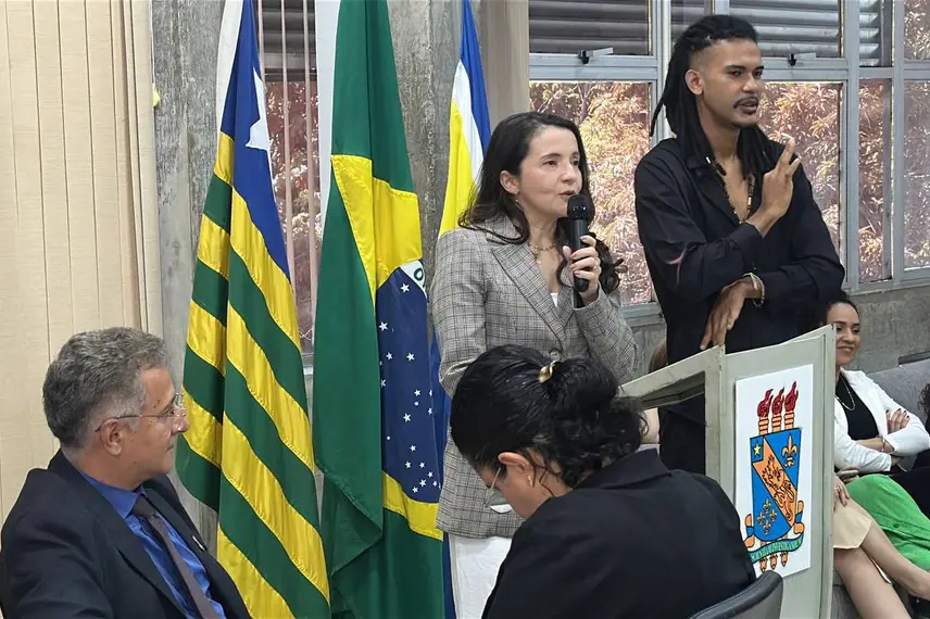 Uespi empossa novo reitor e vice-reitora para o quadriênio 2026–2030