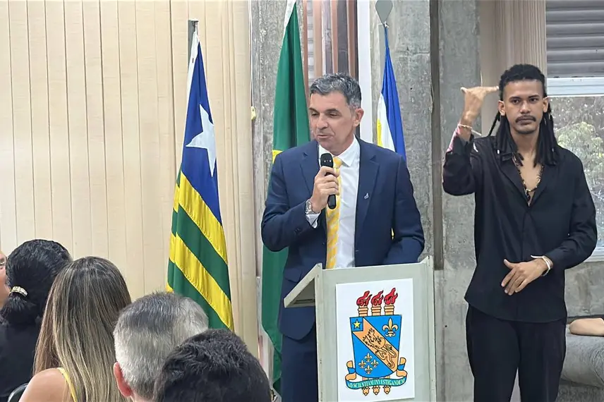 Uespi empossa novo reitor e vice-reitora para o quadriênio 2026–2030