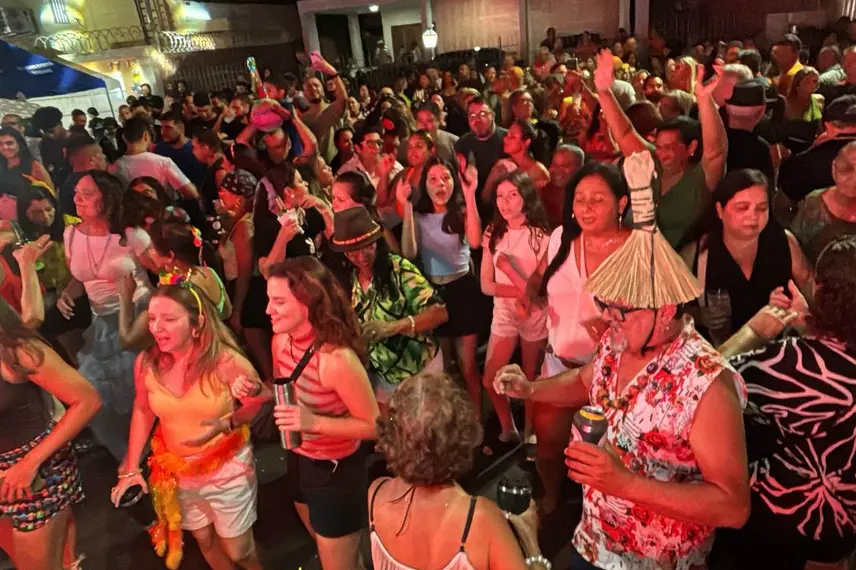 Unidos da Campo Sales vira destaque do carnaval de rua em Teresina