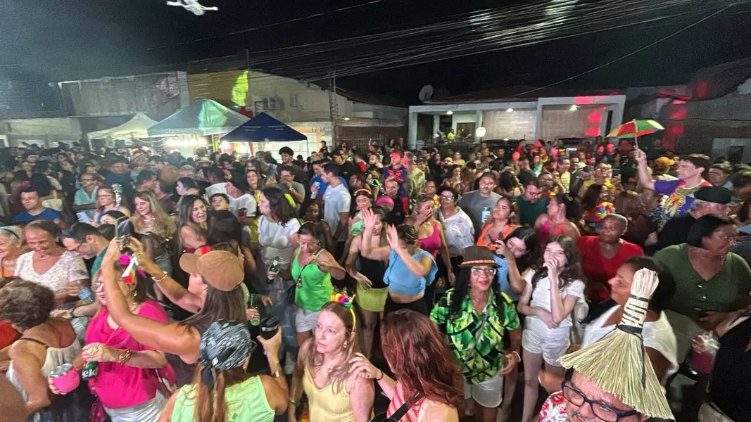 Unidos da Campo Sales vira destaque do carnaval de rua em Teresina